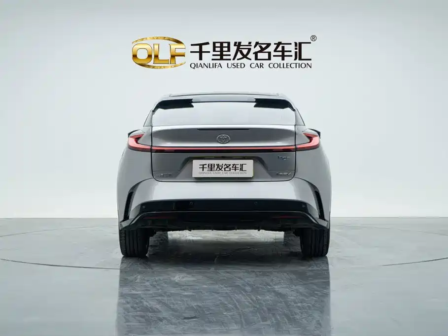 Toyota bZ5 — миниатюра 2