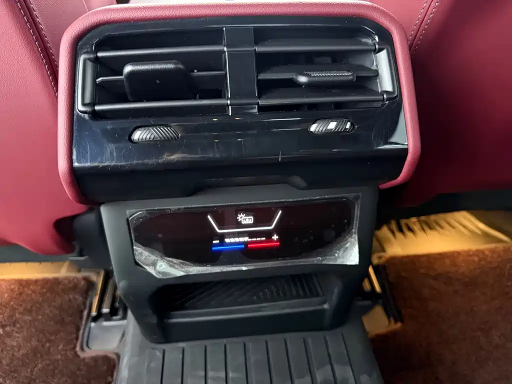 BMW 5 Series — миниатюра 12
