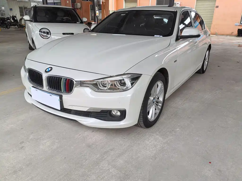 BMW 3 SERIES