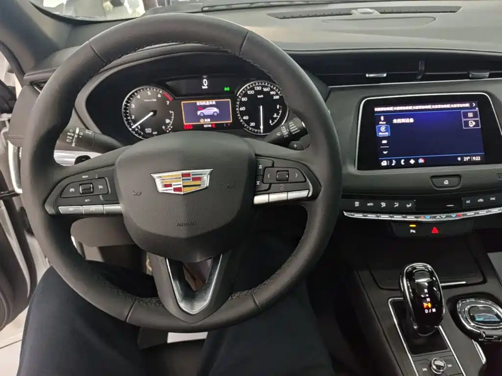 Cadillac XT4 — миниатюра 10