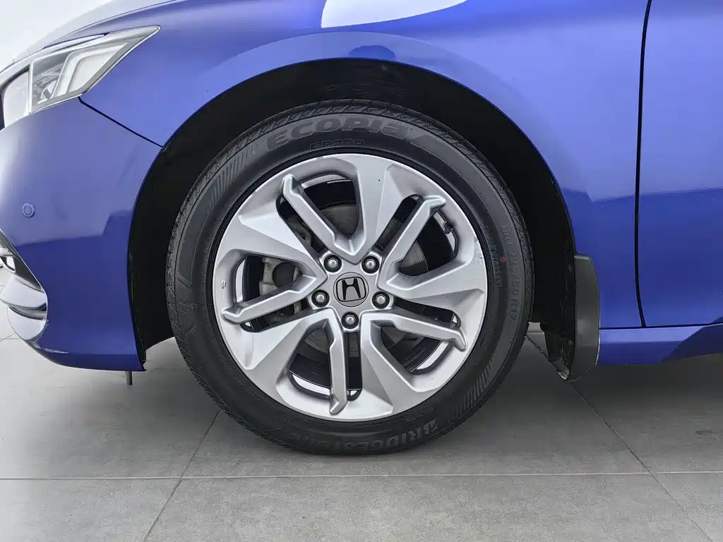 Honda Accord — миниатюра 17