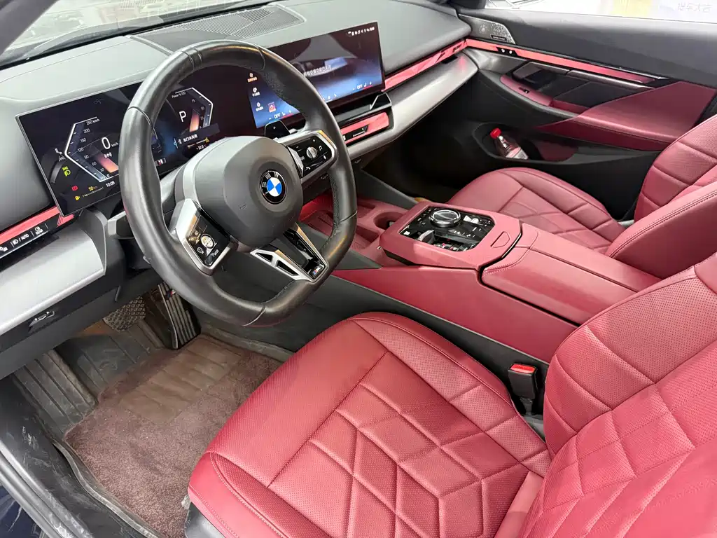 BMW 5 Series — миниатюра 4