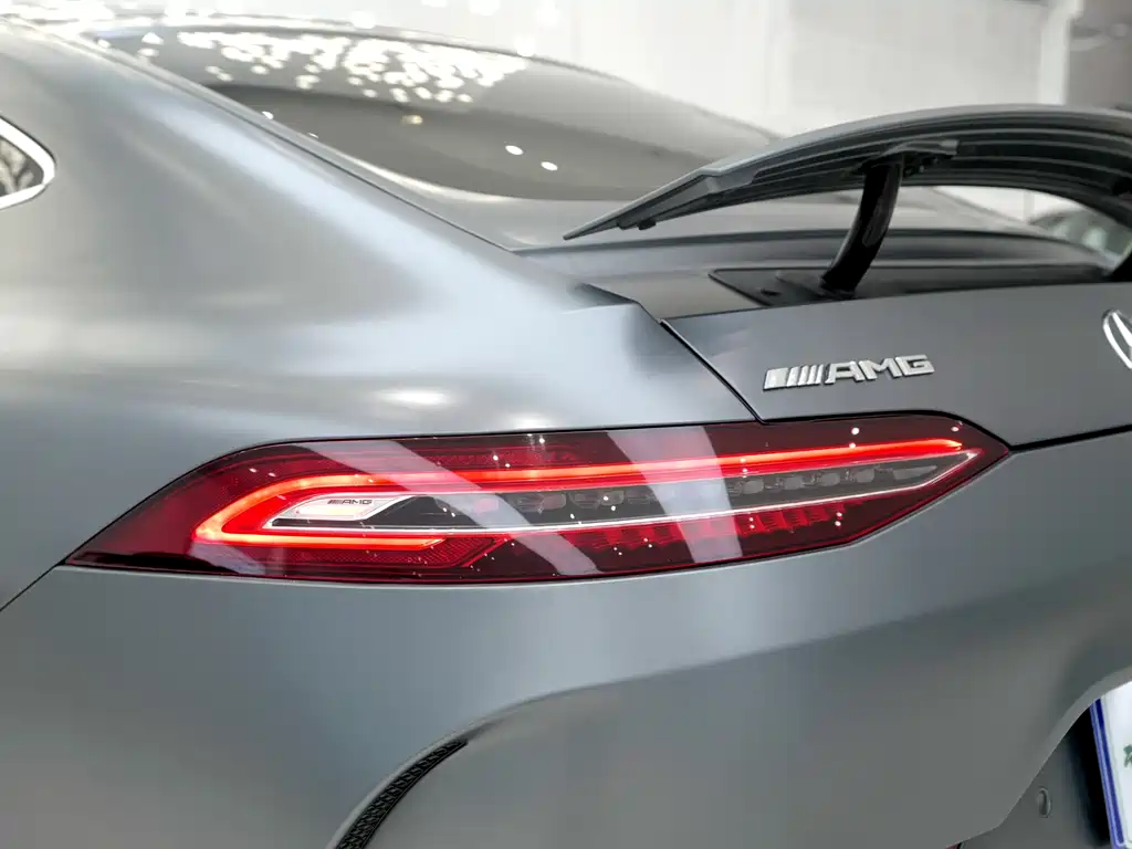 MERCEDES-BENZ AMG GT