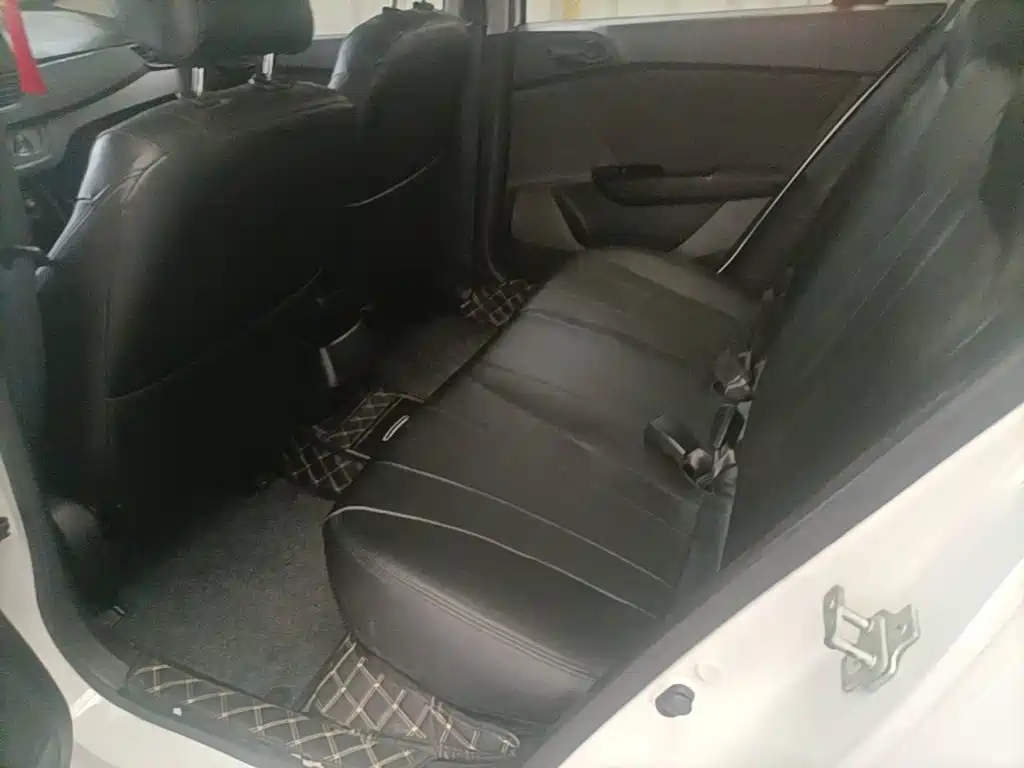 Baojun 310 — миниатюра 17