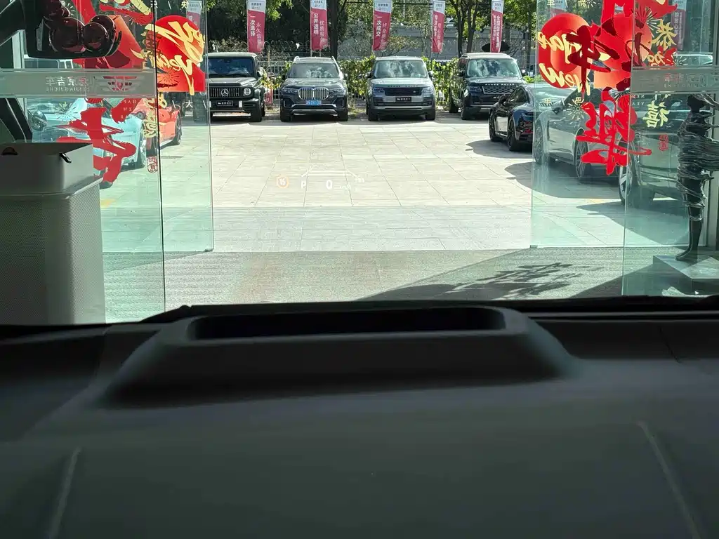 Toyota Alphard — миниатюра 4