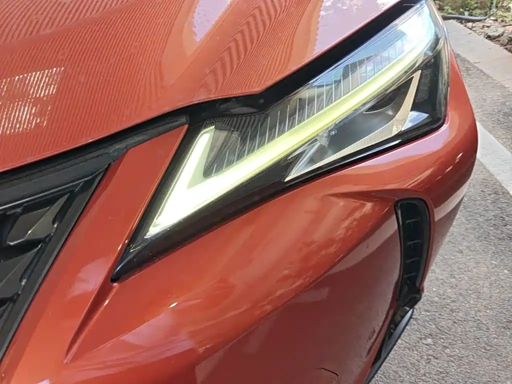 Lexus UX New Energy — миниатюра 24