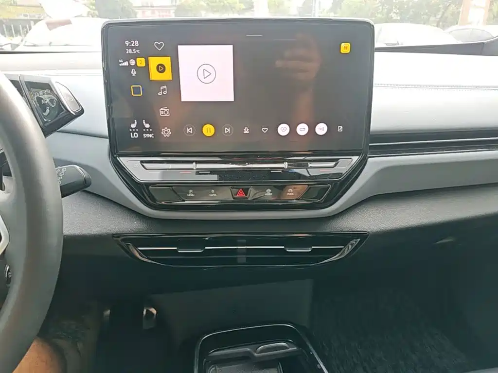 Volkswagen ID.4 X — миниатюра 13