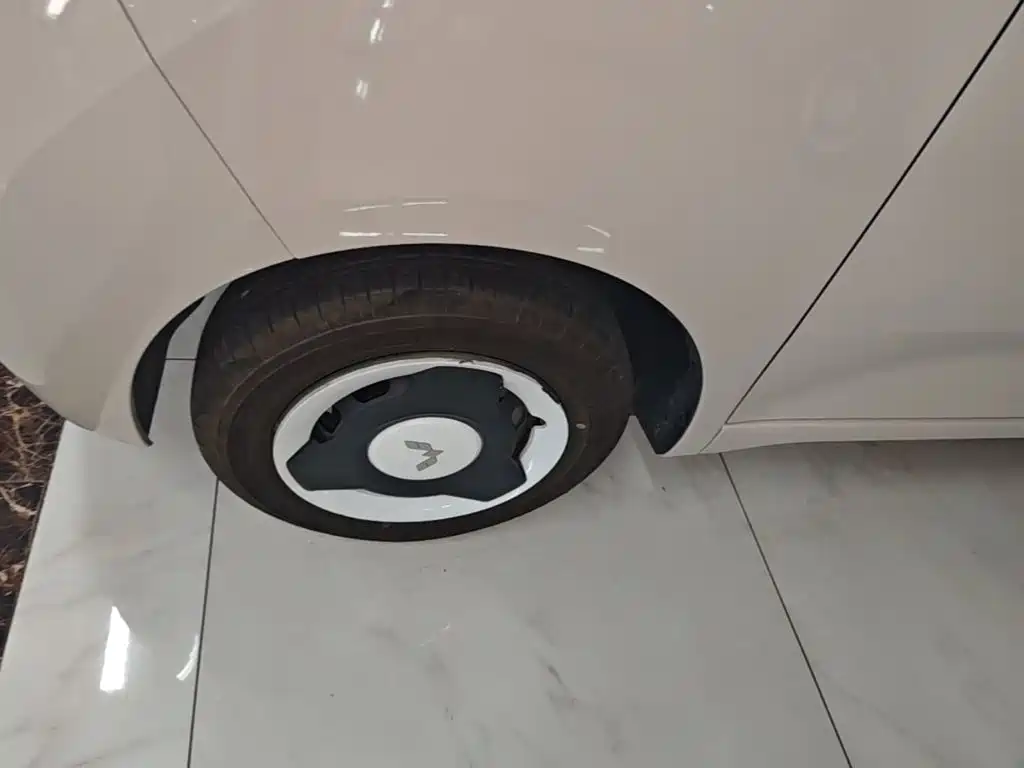 Wuling MINIEV — миниатюра 23