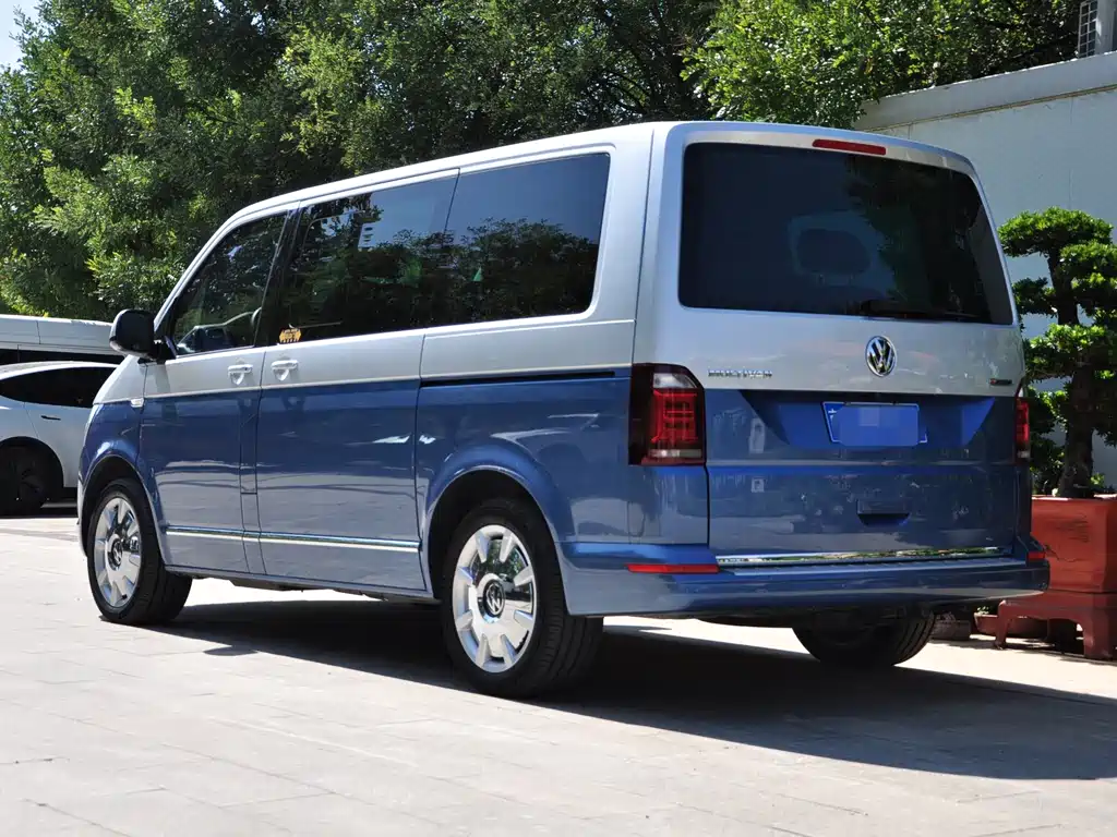 Volkswagen Multivan — миниатюра 4