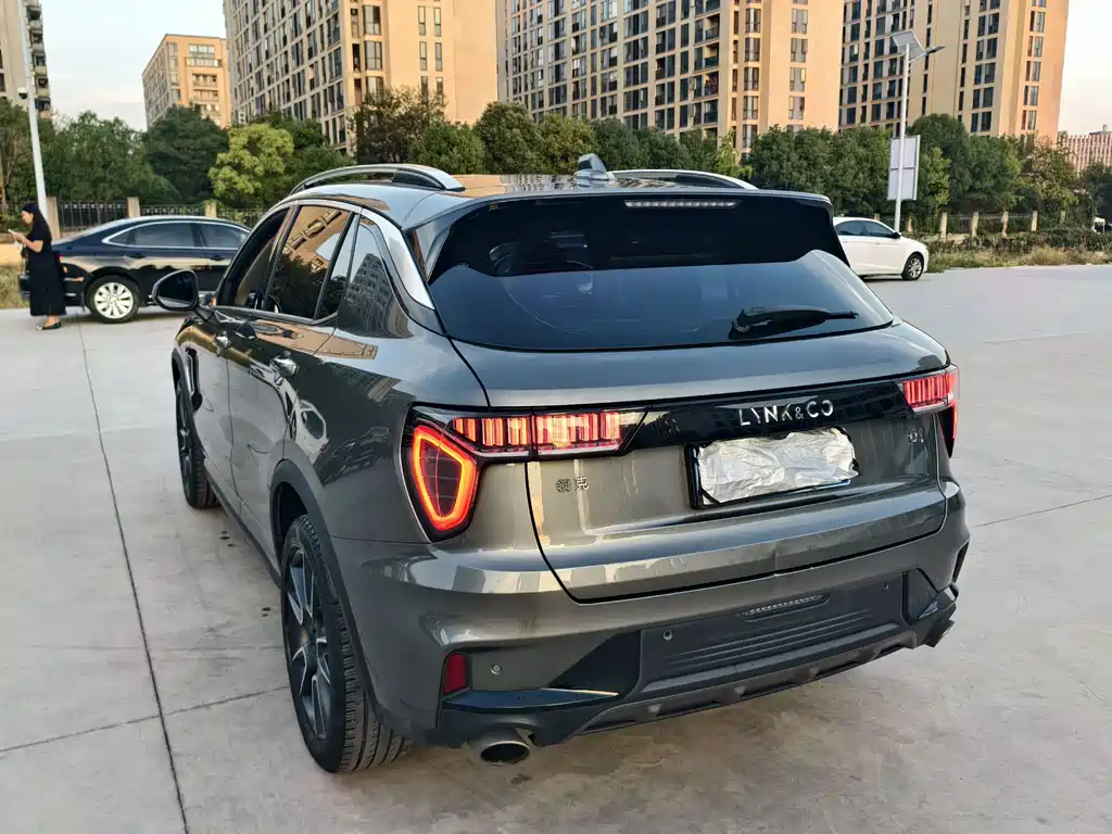 Lynk & Co 01 — миниатюра 7