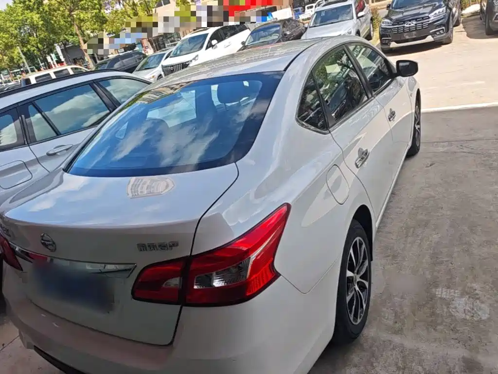 Nissan Sylphy — миниатюра 6