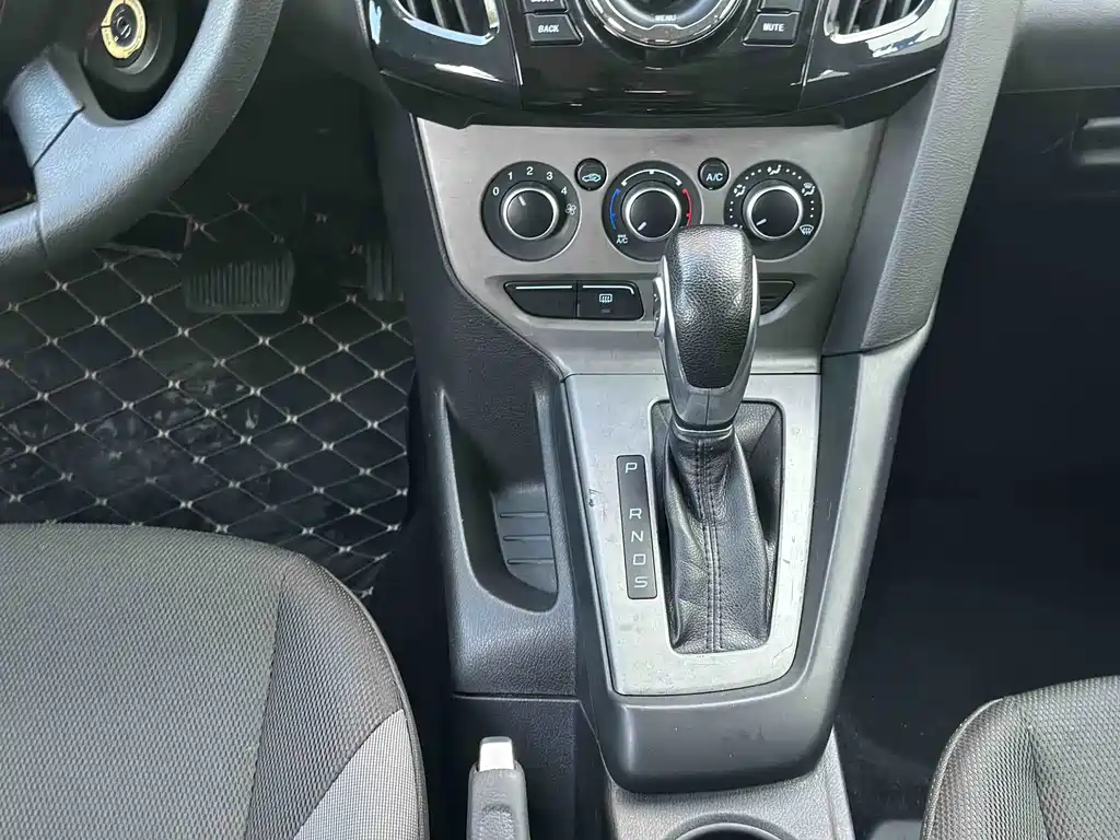 Ford Focus — миниатюра 19