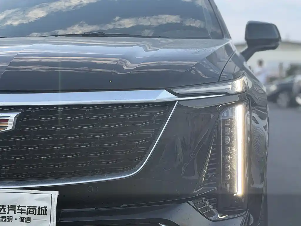 Cadillac XT5 — миниатюра 4