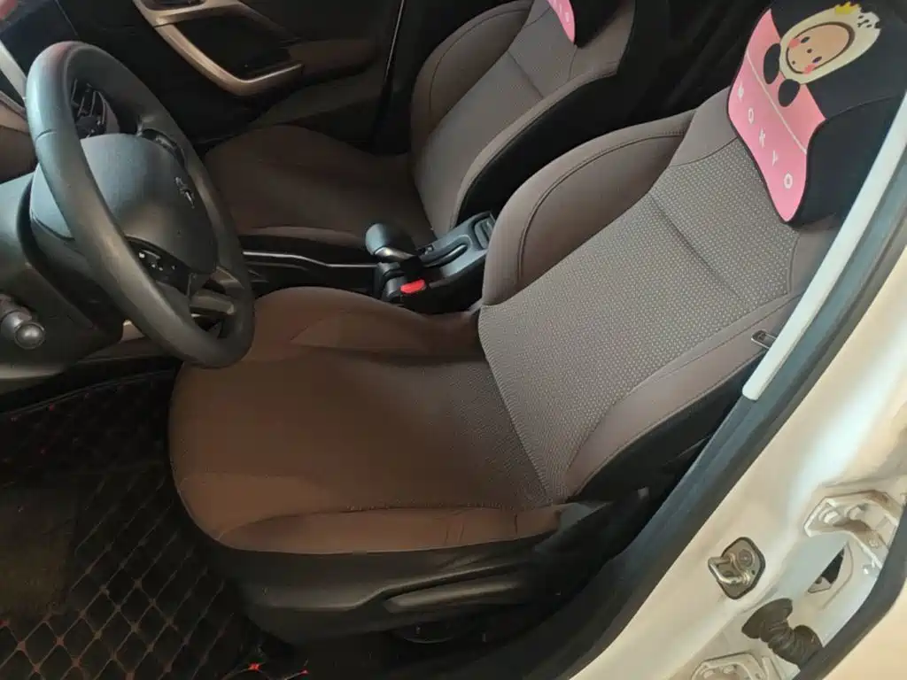 Peugeot 2008 — миниатюра 15