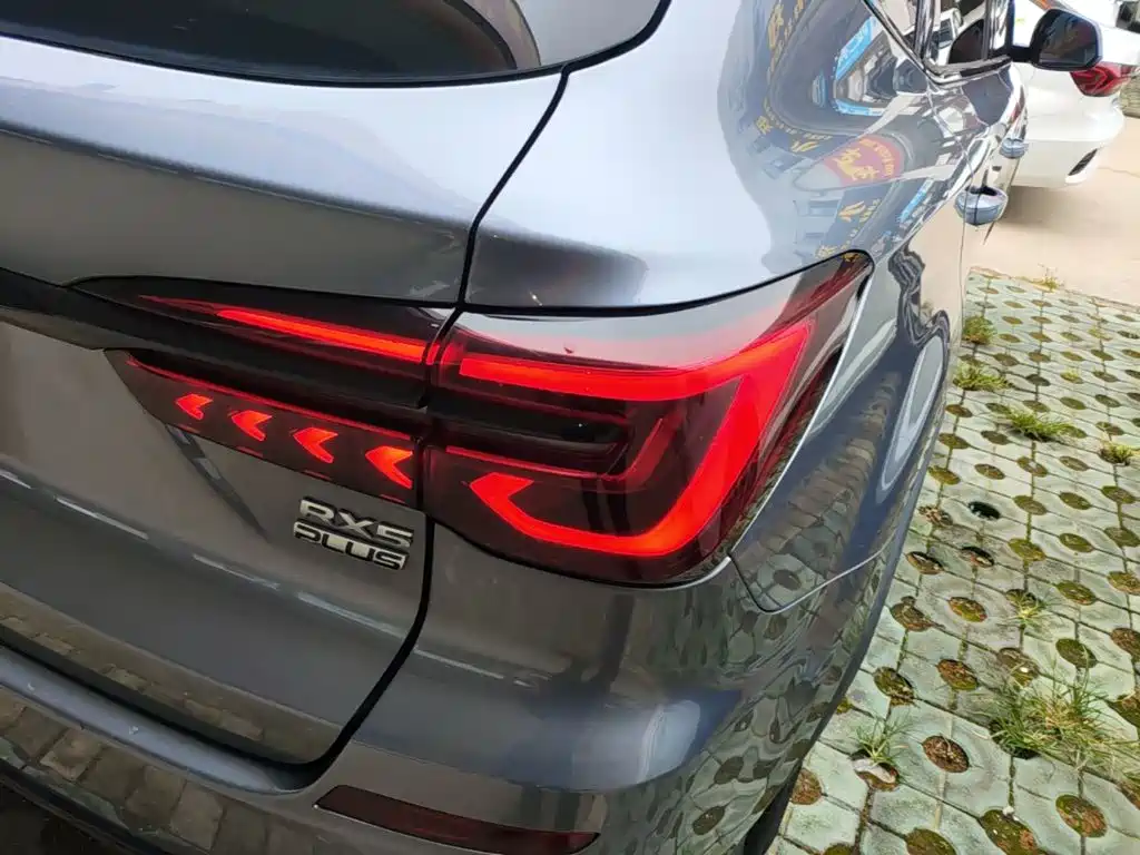 Roewe RX5 — миниатюра 8