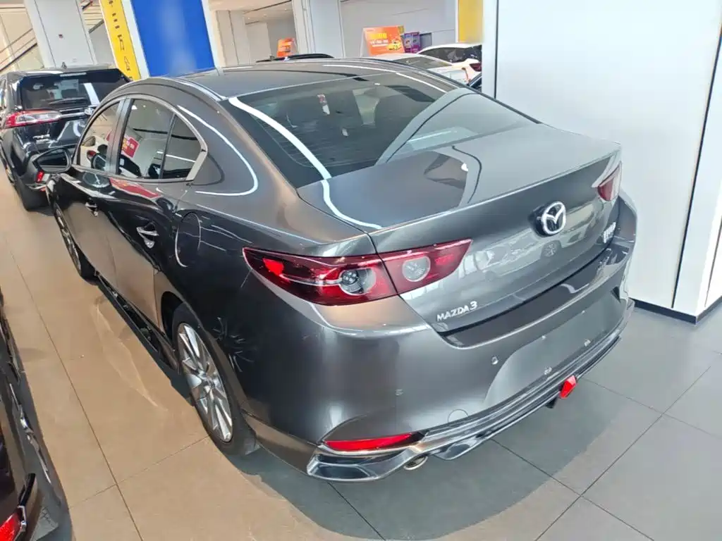 Mazda 3 Axela — миниатюра 5
