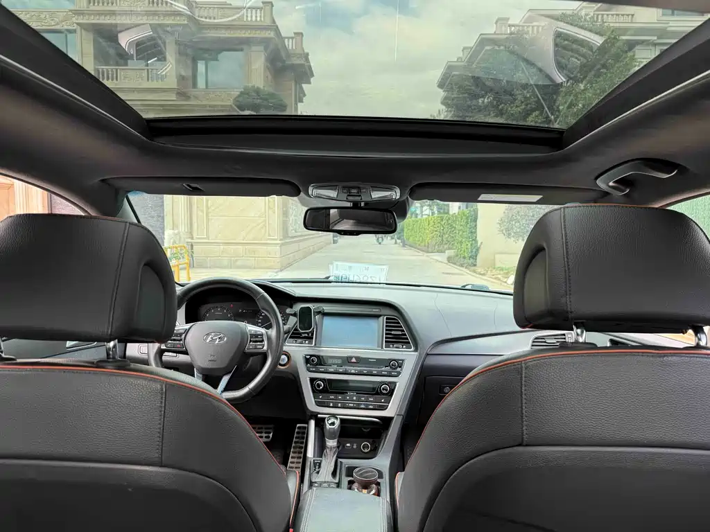 Hyundai Sonata — миниатюра 6