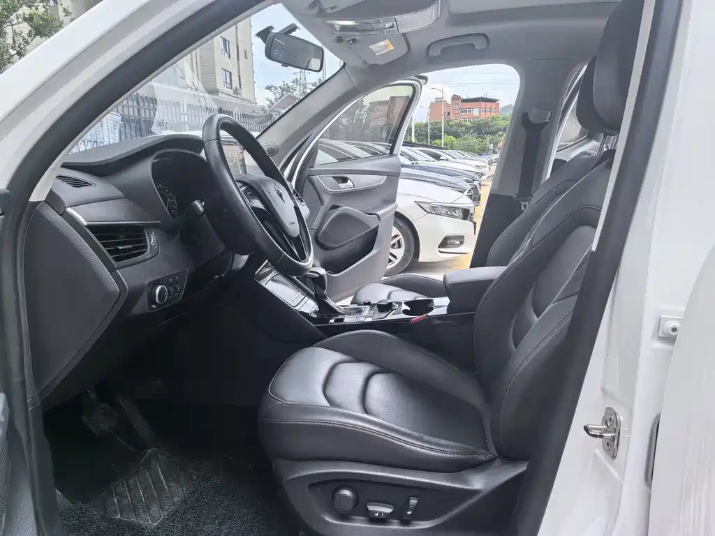 Borgward BX5 — миниатюра 11