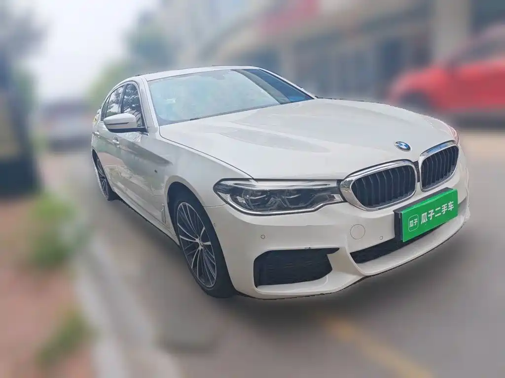 BMW 5 Series — миниатюра 23