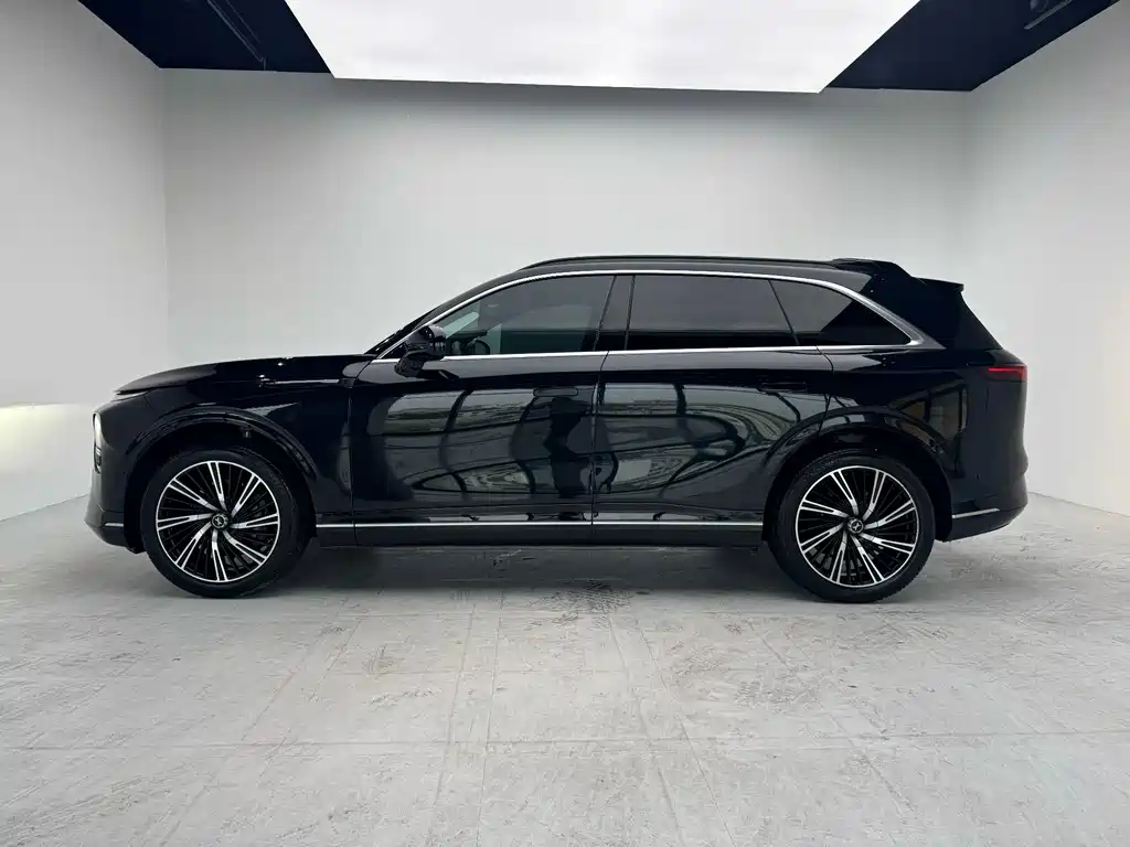 XPeng G9 — миниатюра 11