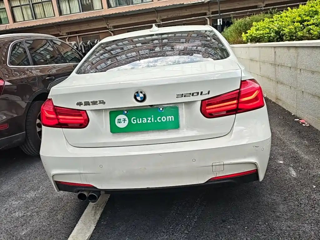BMW 3 Series — миниатюра 6