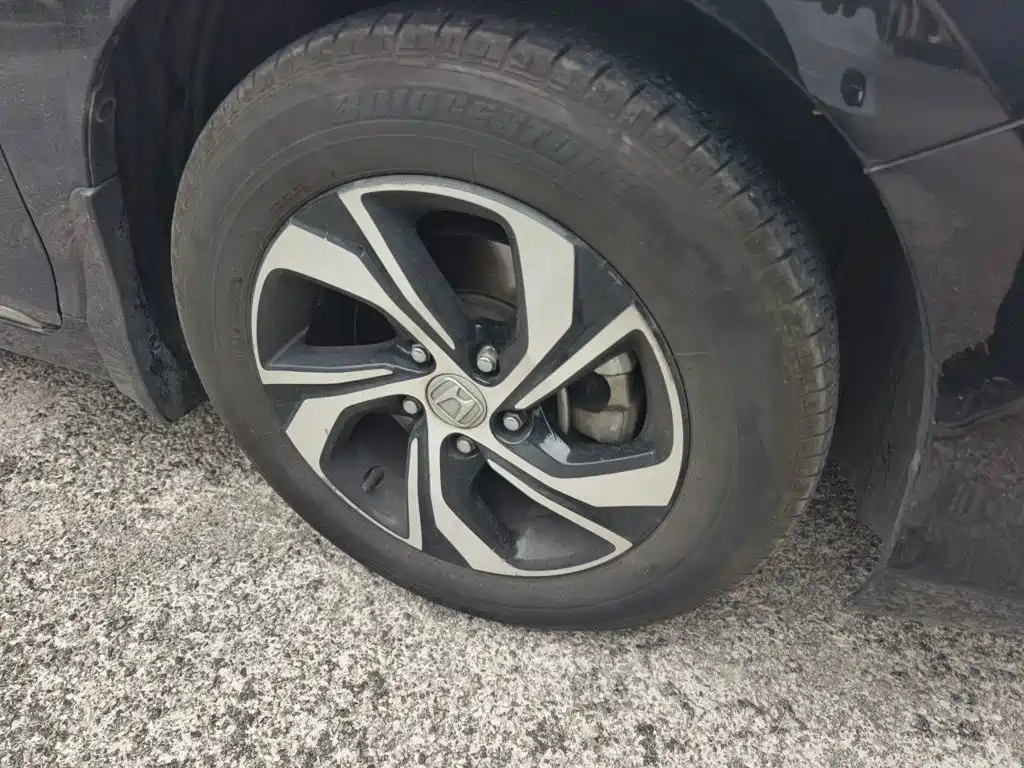 Honda Accord — миниатюра 8