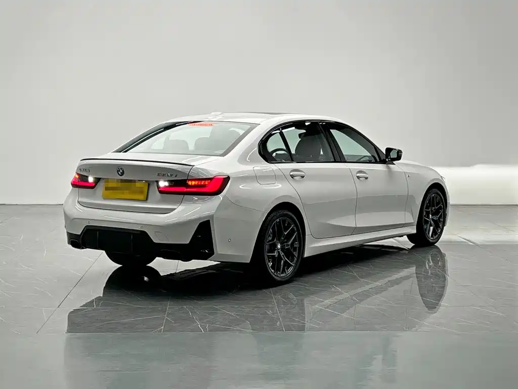 BMW 3 Series — миниатюра 6
