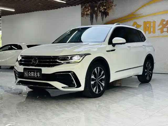 Volkswagen Tiguan L