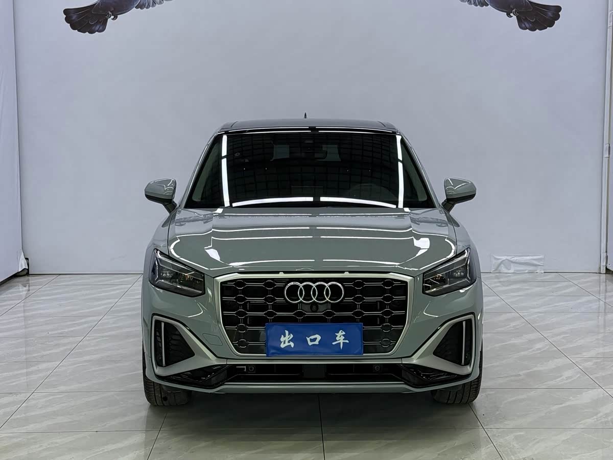 Audi Q2L 1.4 л 2022 г. Серебристо-серый, пробег 40000 км