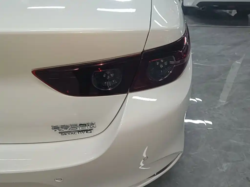 Mazda 3 Axela — миниатюра 8