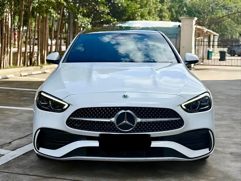 Mercedes-Benz C-Class — миниатюра 2