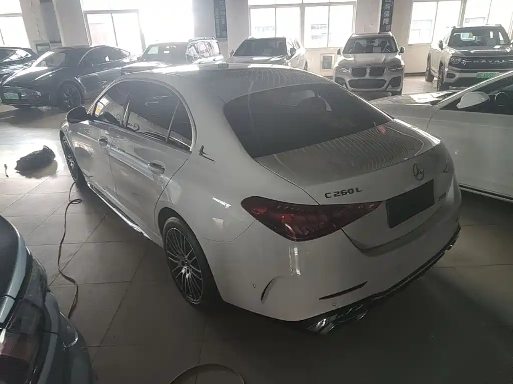 Mercedes-Benz C-Class — миниатюра 5