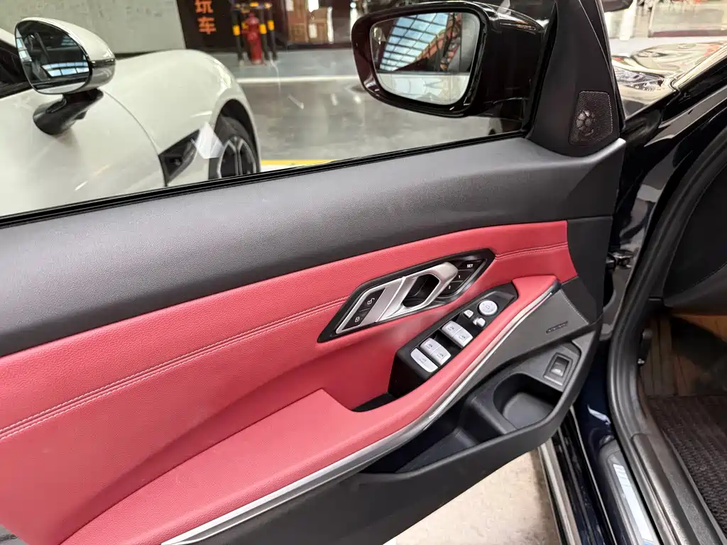 BMW 3 Series — миниатюра 4