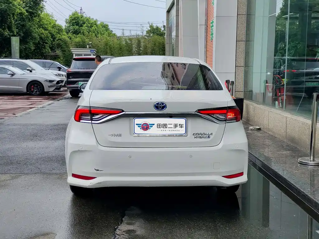 Toyota Corolla — миниатюра 5