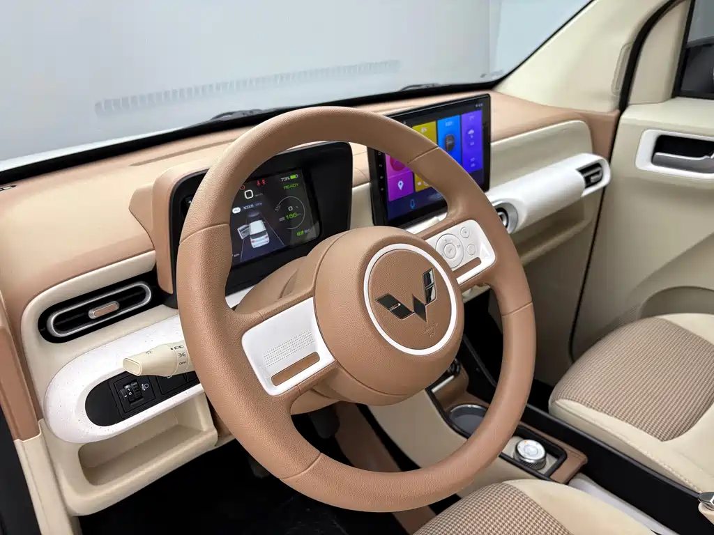 Wuling MINIEV — миниатюра 10
