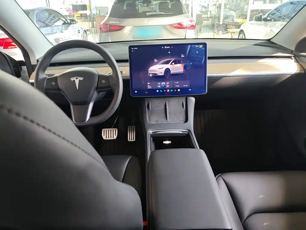 Tesla Model Y — фотографии объявления, Фото 10