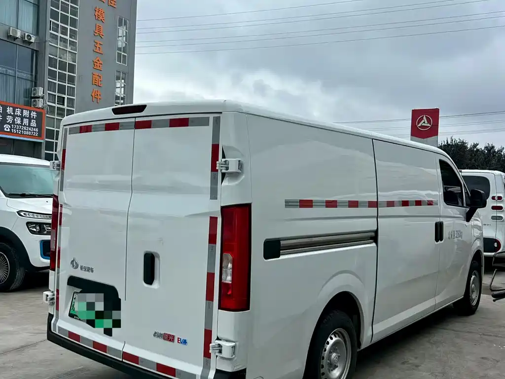 Kuayue 跨越星光 EV — миниатюра 6