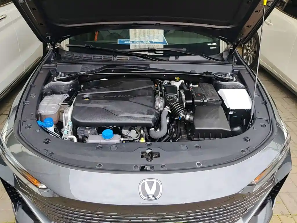 Changan UNI-V — миниатюра 20