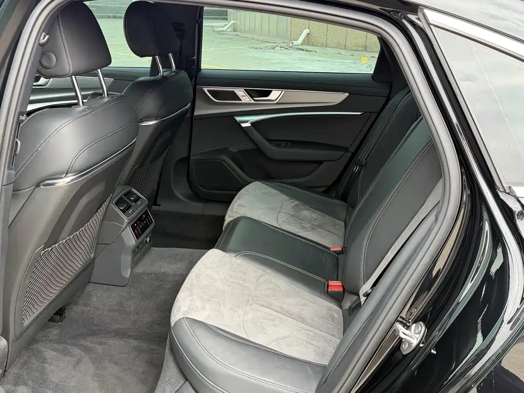 Audi A6L — миниатюра 13