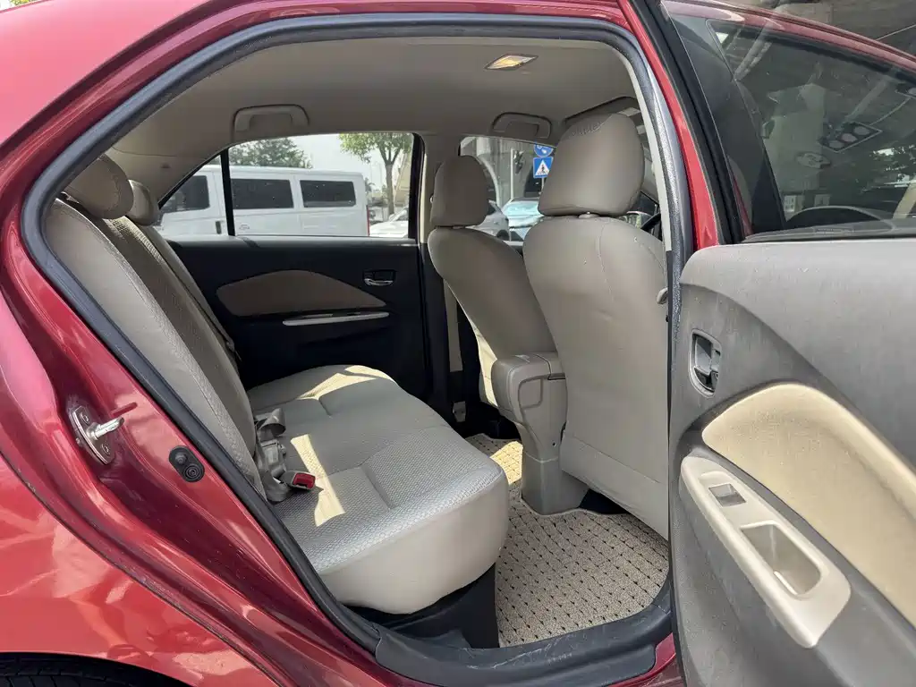 Toyota Vios — миниатюра 10