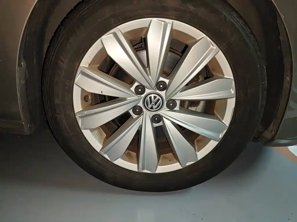 Volkswagen Passat — миниатюра 25