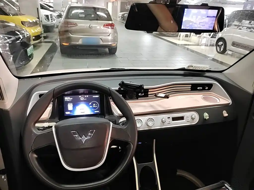 Wuling MINIEV — миниатюра 10