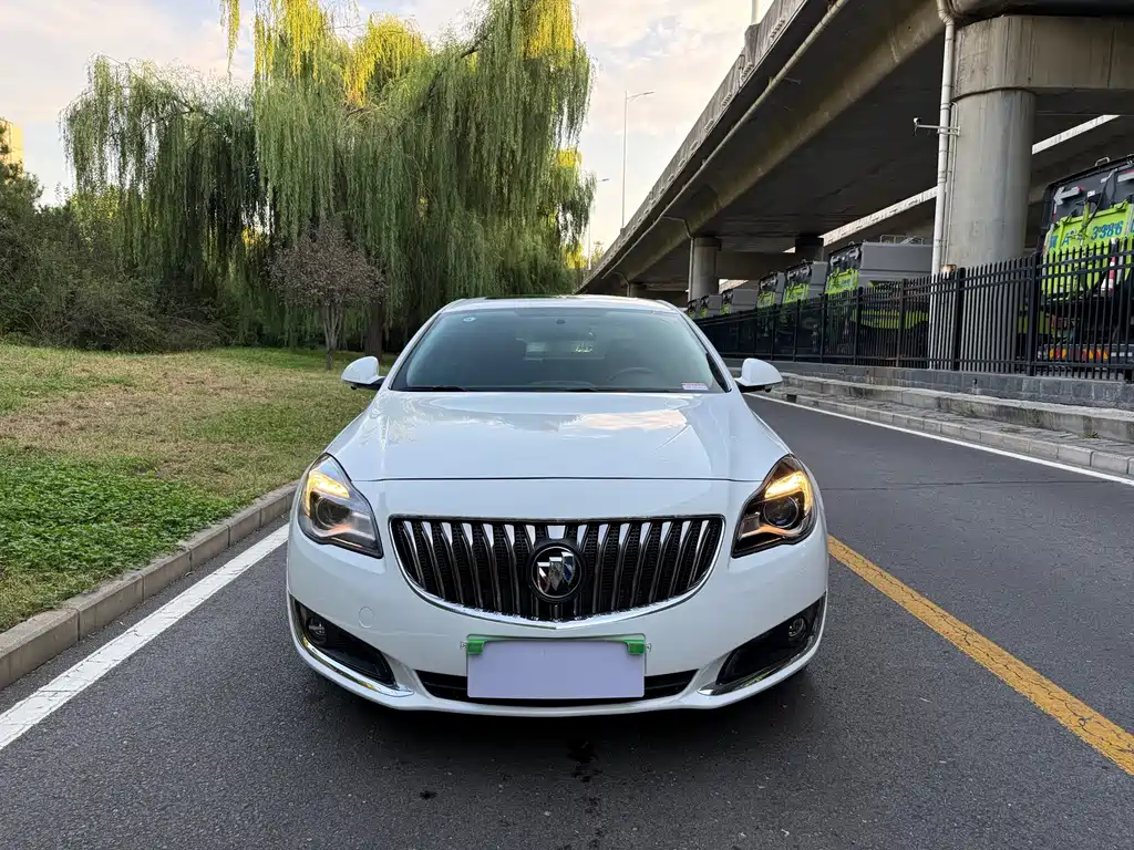 Buick Regal — миниатюра 2