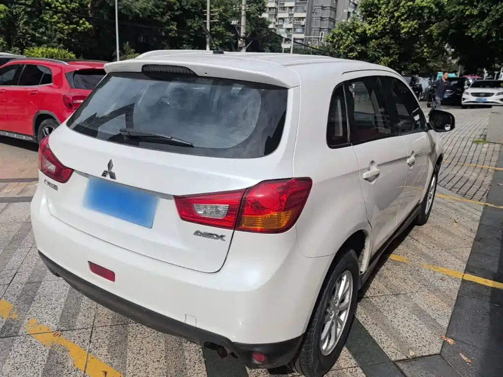 Mitsubishi ASX — миниатюра 7