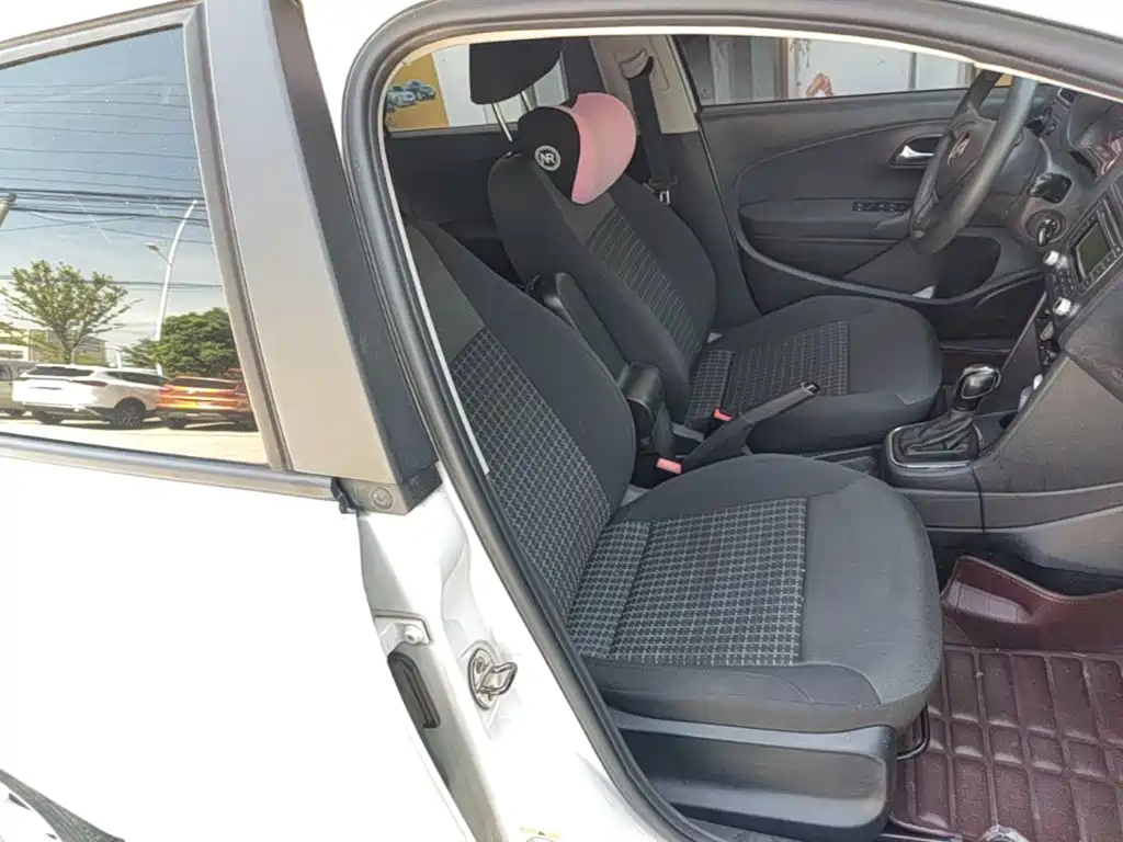 Volkswagen Polo — миниатюра 25