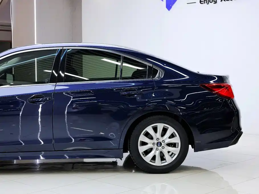 Subaru Legacy — миниатюра 4