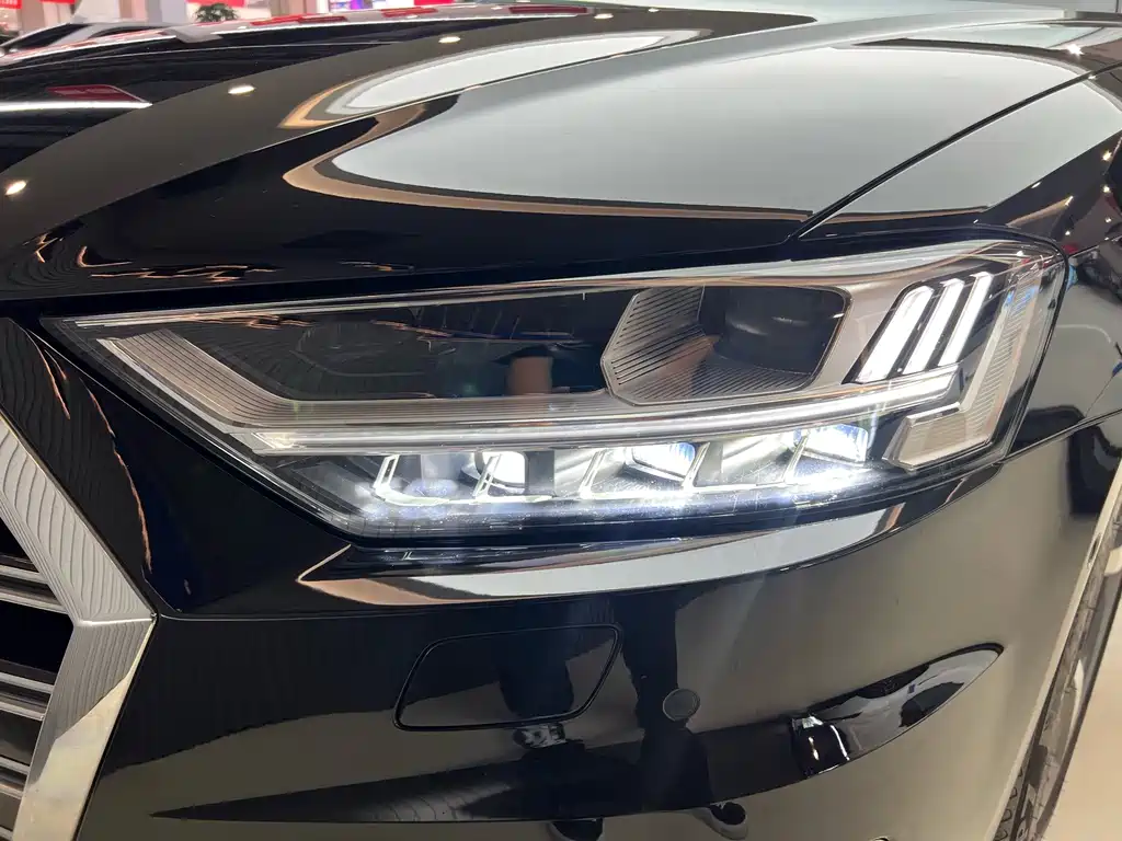 Audi A8 New Energy — миниатюра 24