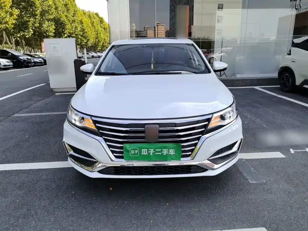 Roewe i6 Classic — миниатюра 3