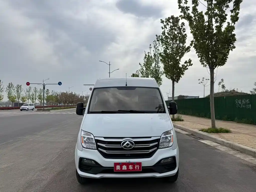 大通 V80 2024