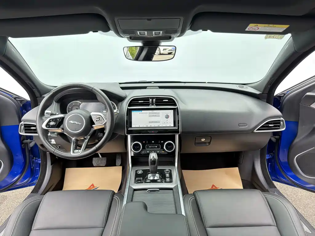 Jaguar XEL — миниатюра 17